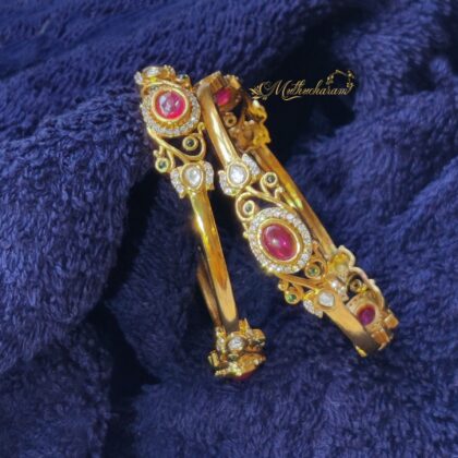 KEMP STONE  BANGLE